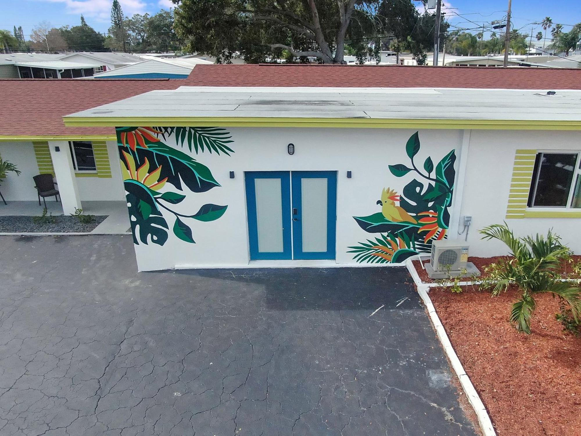 Palm Cove Motel Clearwater Exterior photo